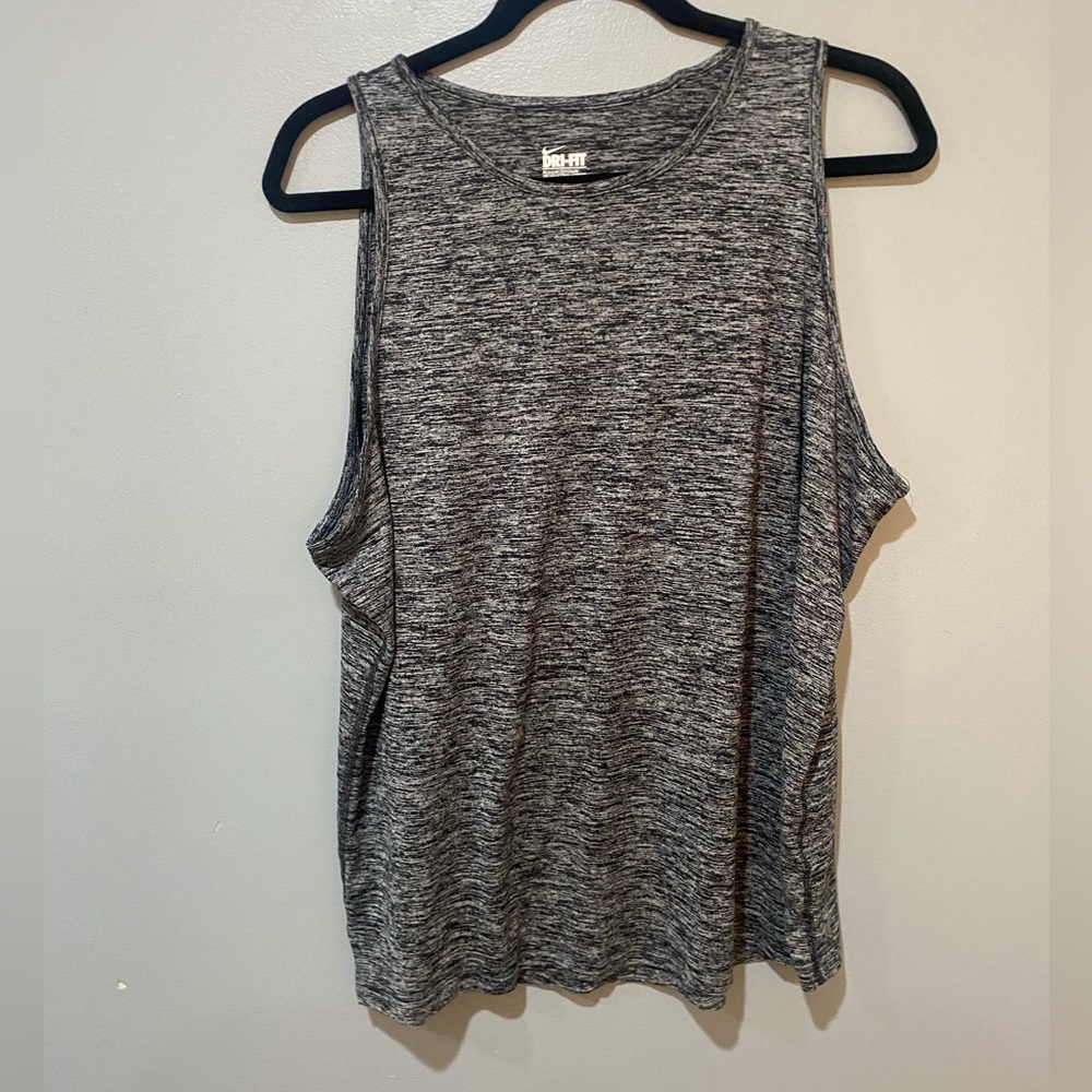 Nike DriFit tank size XL women’s